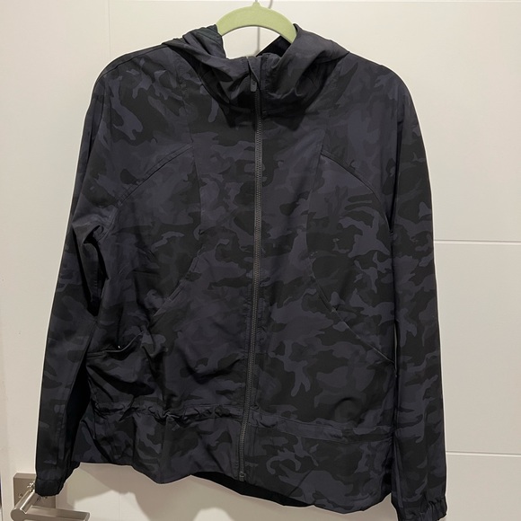 Lululemon Pack It Up Jacket - Picture 2 of 5